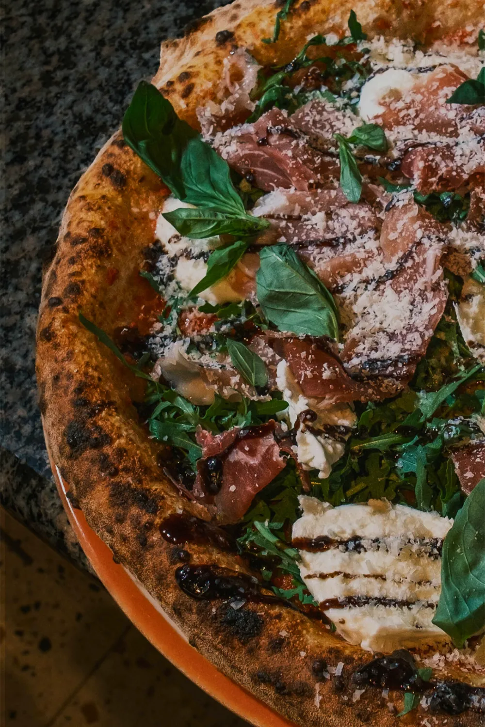 Pizza du mois - Champagne au mont d'or - La boite noire